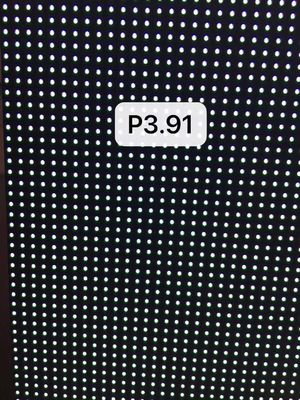 Il video dell'interno dell'esposizione di LED di colore pieno P3.91 mura la luminosità di RGB 1000cd/㎡ nessuna formazione immagine residua