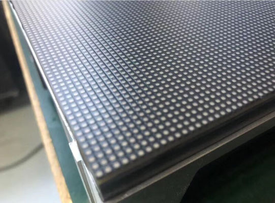 Esposizione dello SPUTO di Pantallas LED P1.953 per il modulo dell'interno locativo dei tabelloni per le affissioni del contrassegno di Digital