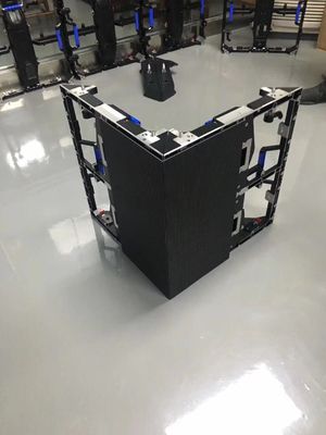 L'esposizione di LED locativa P3.91 4,81 ha condotto il radiante della curva di spettacolo di concerti di Pantallas 15-90 gradi