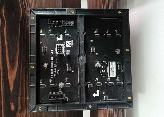 luminosità di LED del passo del pixel di 2.5mm alta dell'esposizione di alto colore pieno dell'interno di definizione