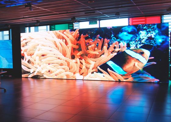 Il livello la parete dell'interno all'aperto locativa dello schermo di visualizzazione del LED del contesto della fase dell'esposizione di LED di velocità di rinfrescamento P3.91 P4.81