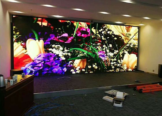 HD che annuncia esposizione di parete della fase di 3840Hz P1.25 LED la video