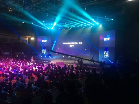 Esposizione di LED dell'interno di colore pieno di eventi P3.91 della fase della lampada di Nationsrtar