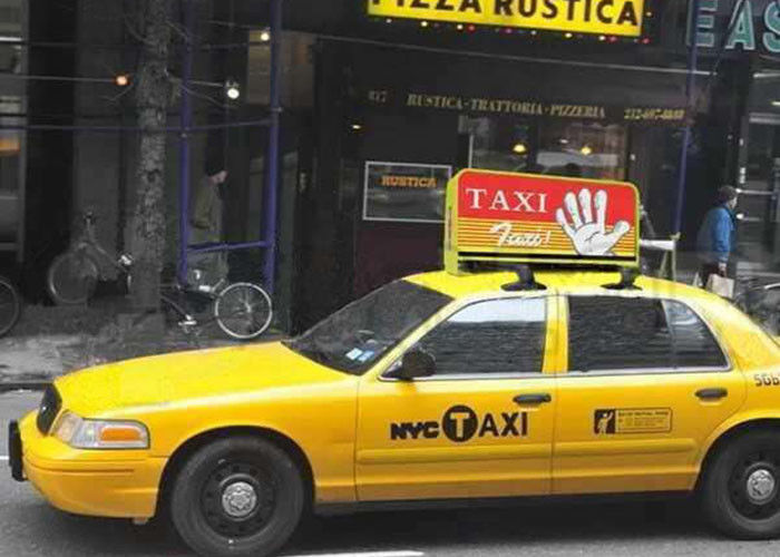 P5 cartellone pubblicitario facile all'aperto dell'installazione dell'esposizione di LED del taxi di colore pieno SMD HD