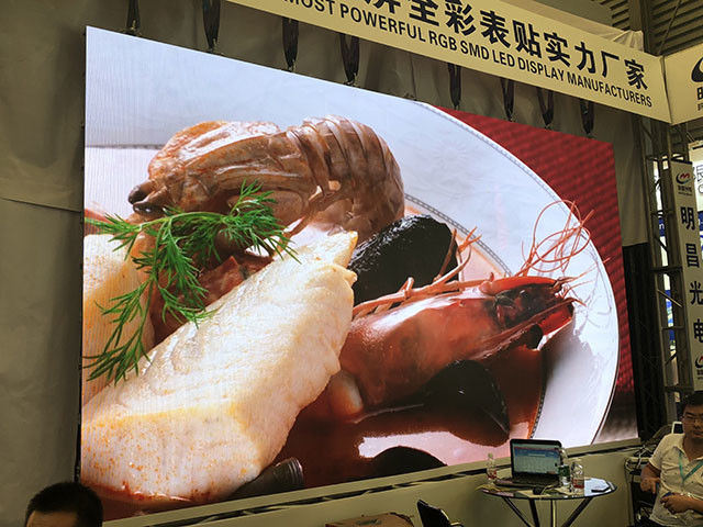 P2 Small Pitch LED Display 512x512 Cabinet 3840Hz SMD Screen per la pubblicità interna
