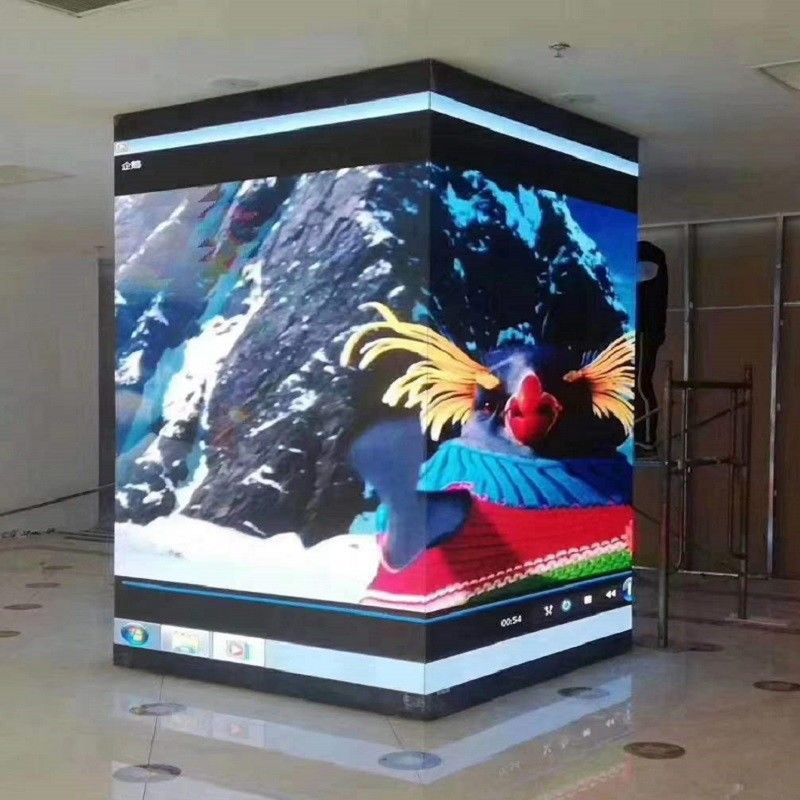 Densità dell'interno del pixel di dimensione 320mm*160mm del modulo della colonna P2.5 del cubo dell'esposizione di LED 160000 Governi ad angolo retto